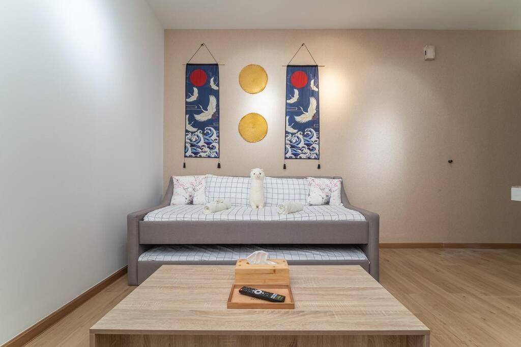 Apartment Relaxing Muji Retreat With Jacuzzi, Retro Games, Mrt Kuala Lumpur