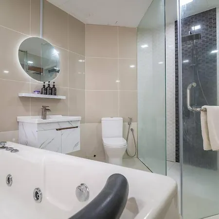 Relaxing Muji Retreat With Jacuzzi, Retro Games, Mrt Apartment Kuala Lumpur Exterior photo